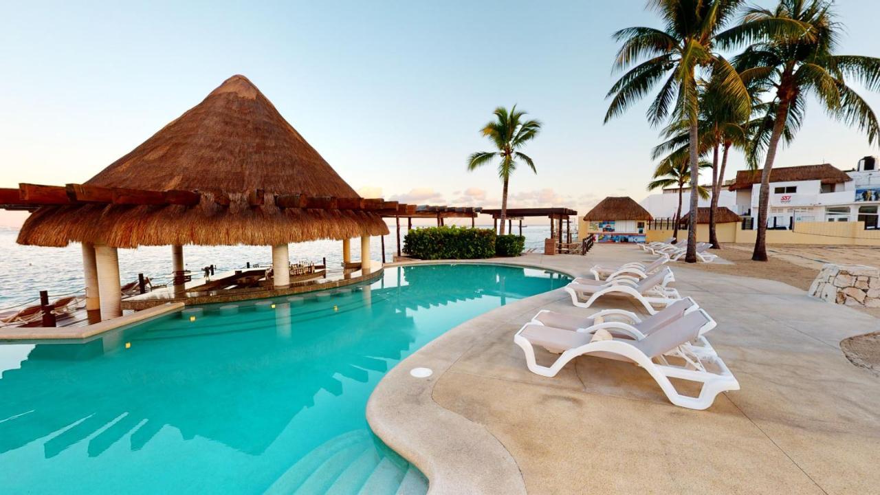 فندق جراند بارك رويال كوزوميل شامل الكل المظهر الخارجي الصورة Pool at the Grand Palladium Hotel